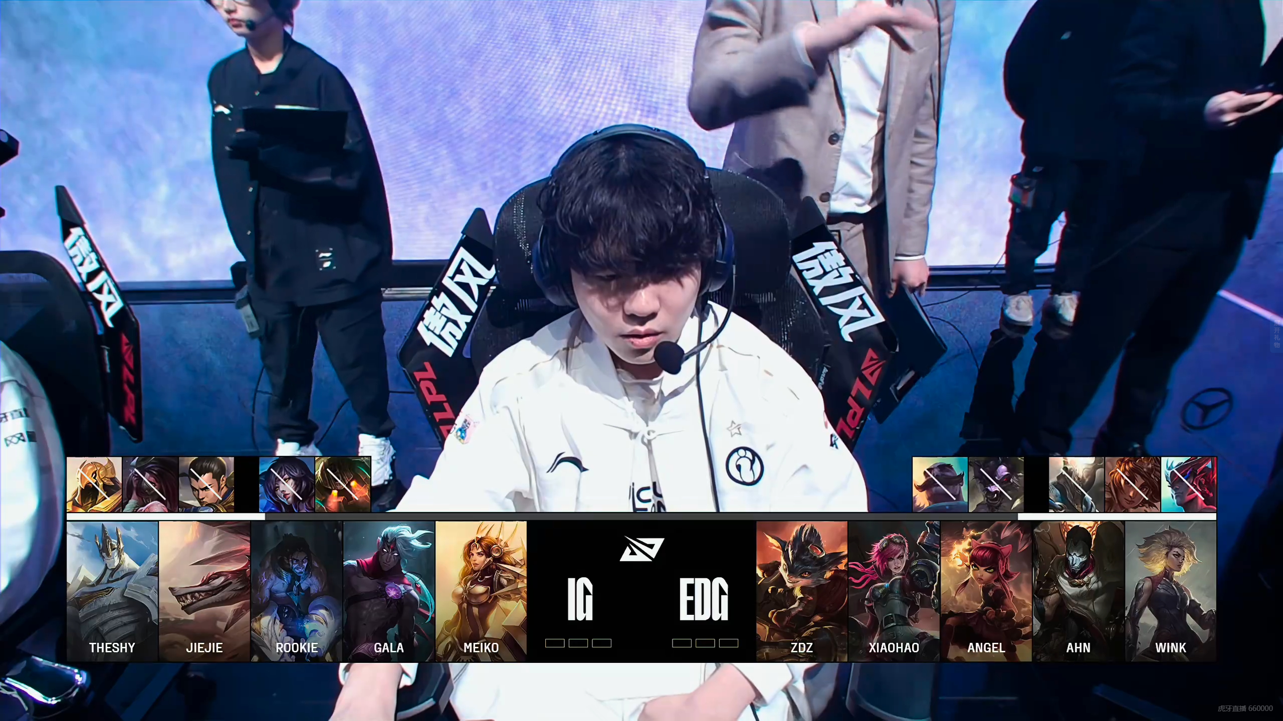 最受欢迎手游2025 Rookie遭遇十五连败，法国队教练面临压力！